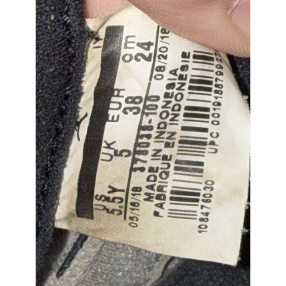 Nike Air Jordan 11 Retro Concord Youth Kids Size 5.5Y / Womens Size 7 378038-100 - Picture 9 of 9